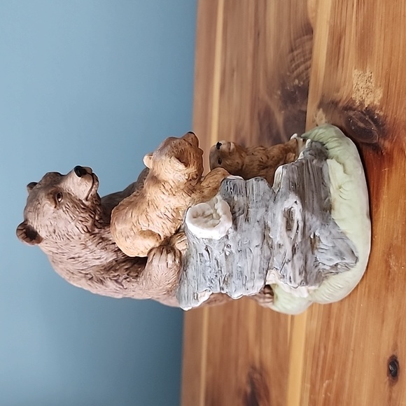 Vintage Home Interior - Picture 2 of 5